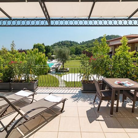 Agriturismo Corte Aurea Дезенцано-дель-Гарда Экстерьер фото