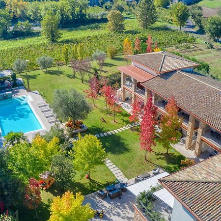 Agriturismo Corte Aurea Дезенцано-дель-Гарда Экстерьер фото