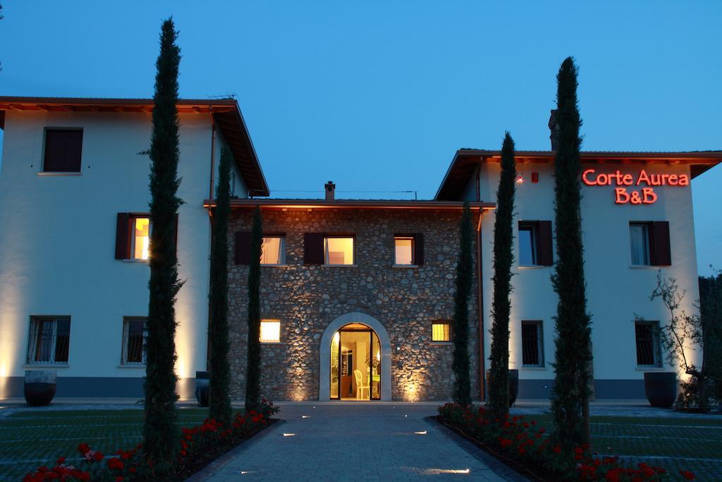 Agriturismo Corte Aurea Дезенцано-дель-Гарда Экстерьер фото