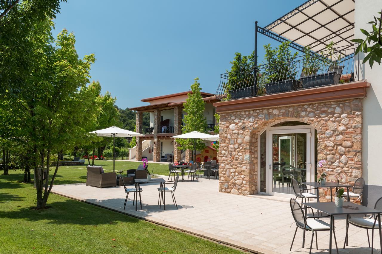Agriturismo Corte Aurea Дезенцано-дель-Гарда Экстерьер фото