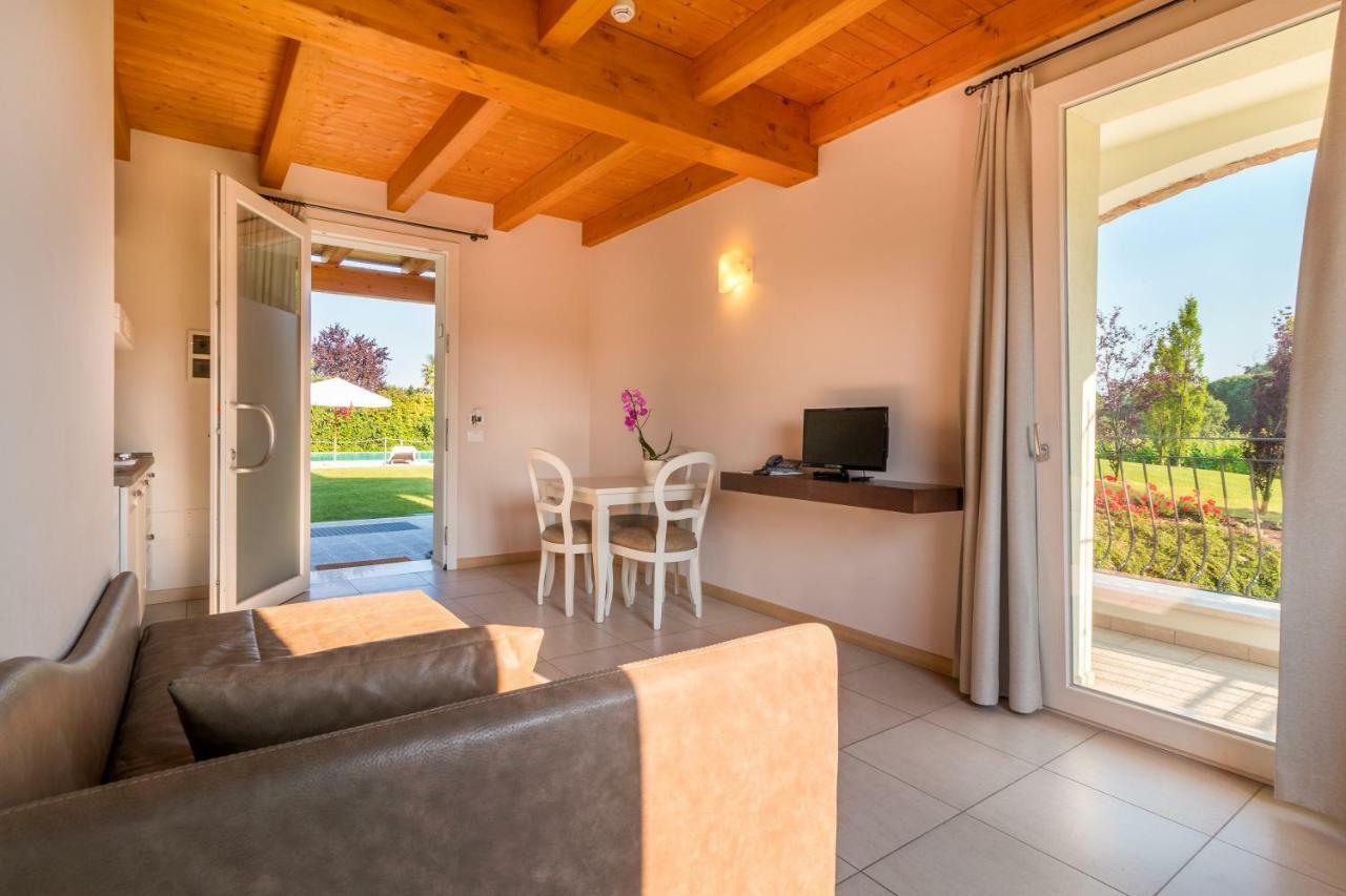 Agriturismo Corte Aurea Дезенцано-дель-Гарда Экстерьер фото