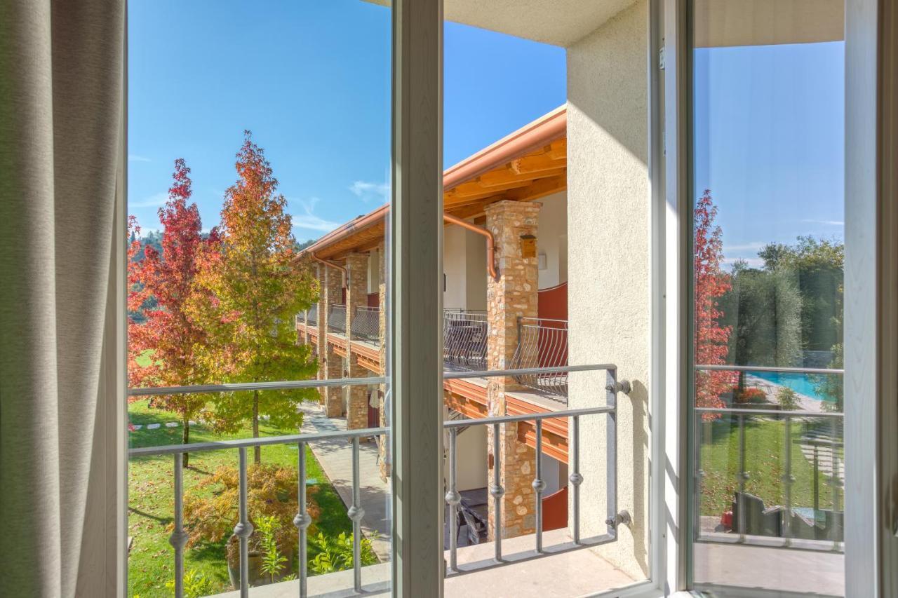 Agriturismo Corte Aurea Дезенцано-дель-Гарда Экстерьер фото